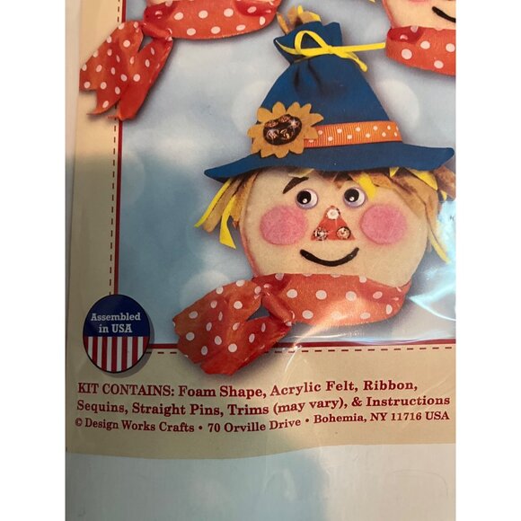Fall Friends Scarecrow Ornament Craft Kit by Design Works - Picture 11 of 12
